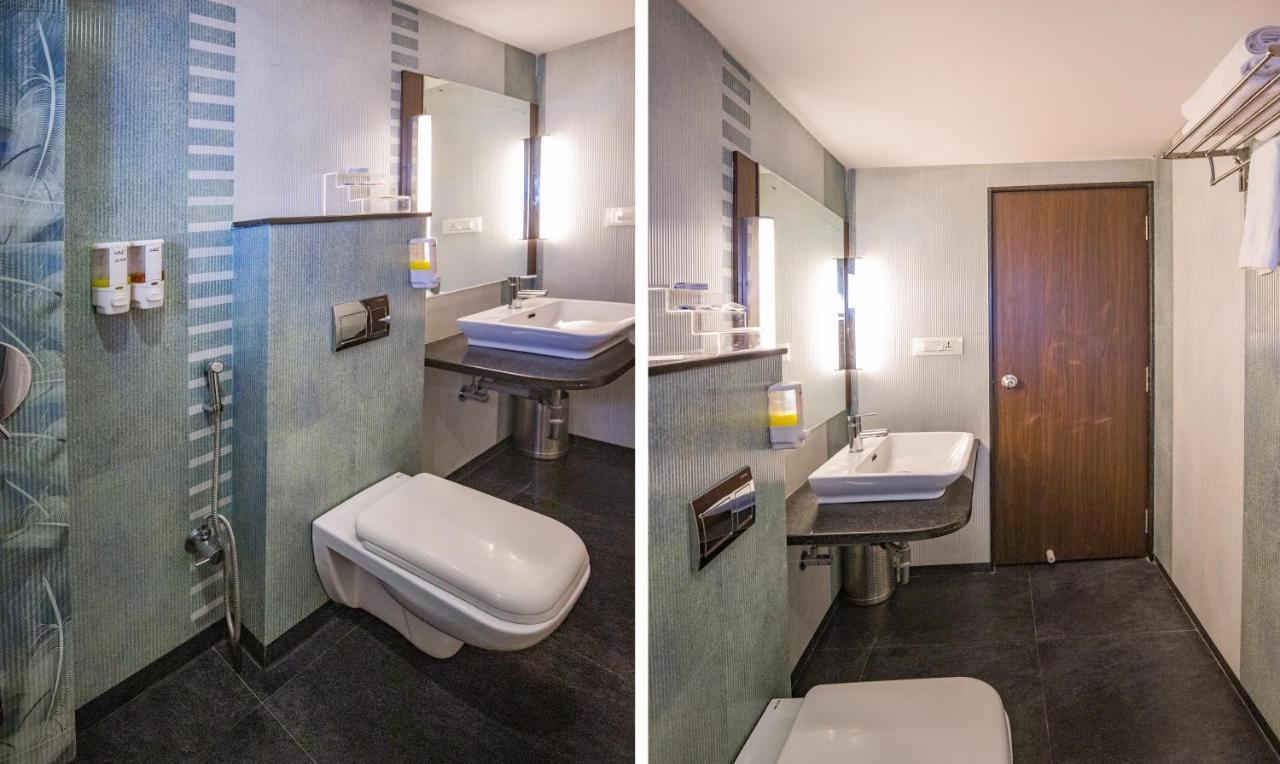 Hotel 24 Seven Nashik Exterior photo